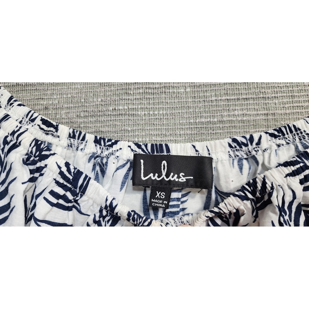 Lulus Womens XS Off The Shoulder Crop Top Navy Blue White Tropical - Picture 2 of 10